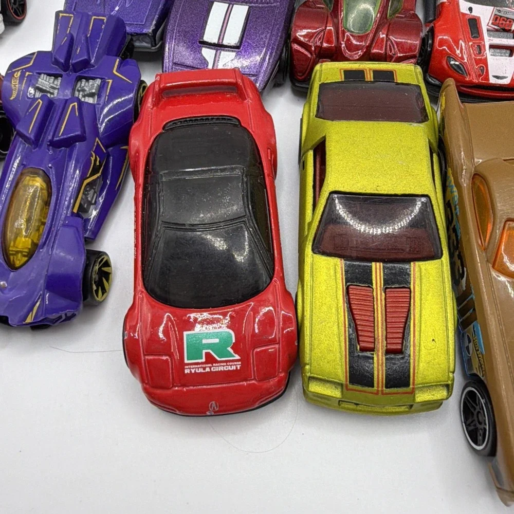 Lot 30 Hot Wheels Matchbox Diecast Cars Trucks Mixed Bundle Toy Vehicles 2010 Up
